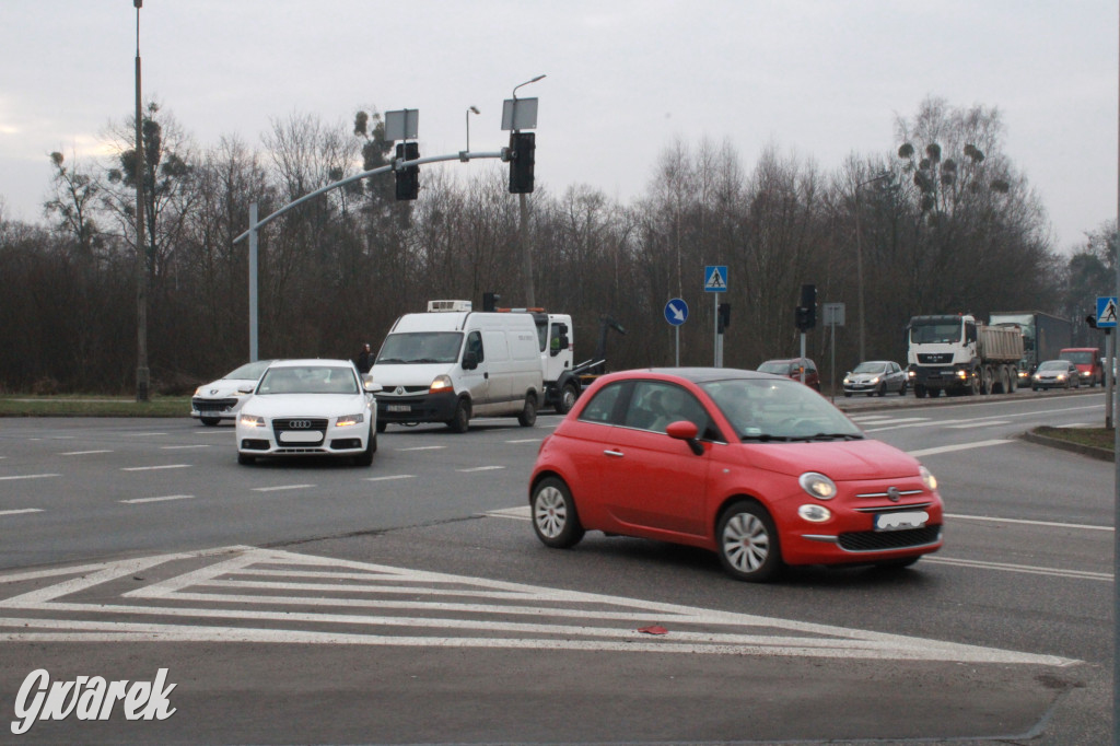 Tarnowskie Góry. Korkuje się na skrzyżowaniu z obwodnicą