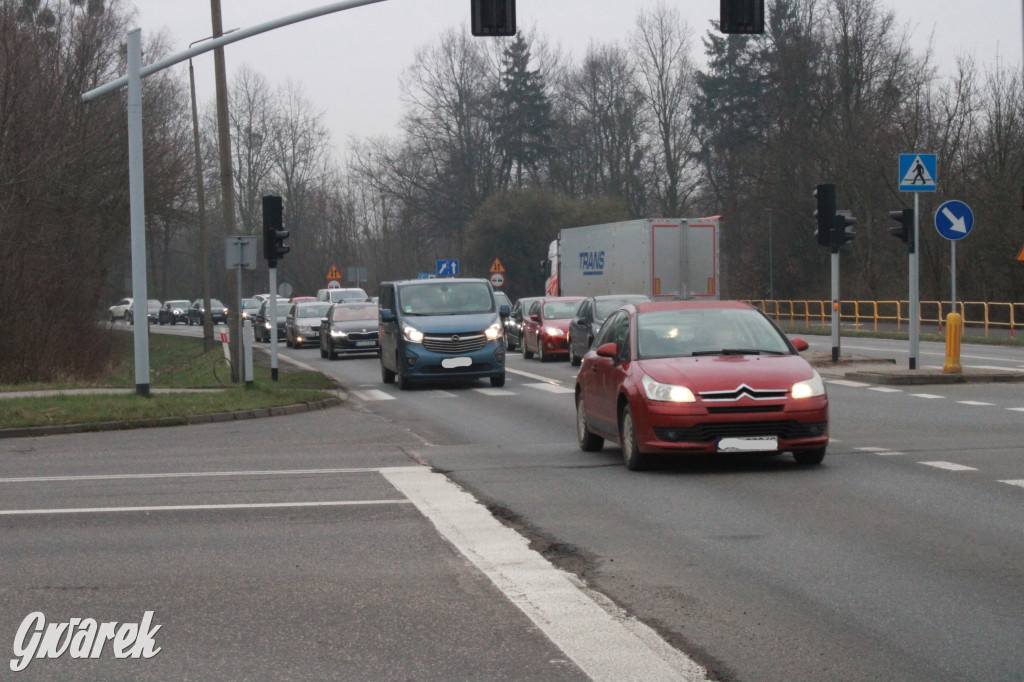 Tarnowskie Góry. Korkuje się na skrzyżowaniu z obwodnicą