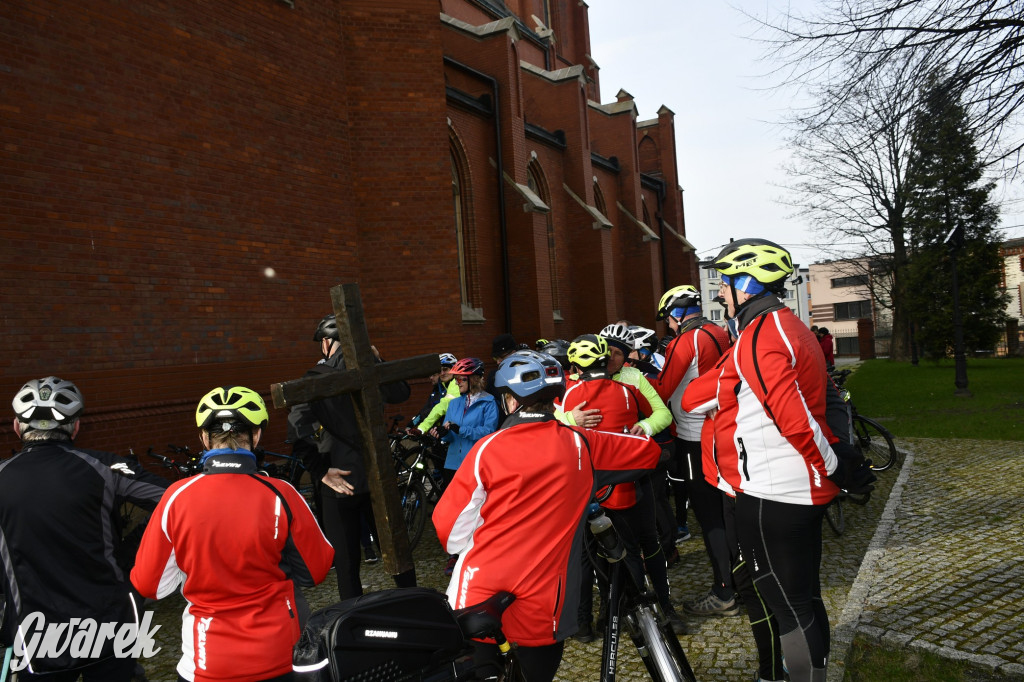 Od Radzionkowa do Orzecha. Rowerowa droga krzyżowa