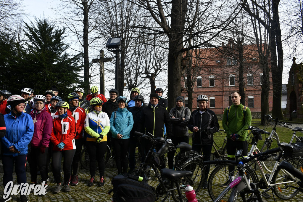 Od Radzionkowa do Orzecha. Rowerowa droga krzyżowa