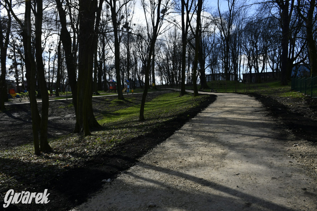 Wiosenny spacer w parku Donnersmarcków [FOTO]