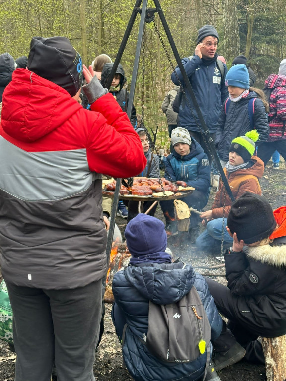 Myśliwi i dzieci posprzątali Dioblinę [FOTO]