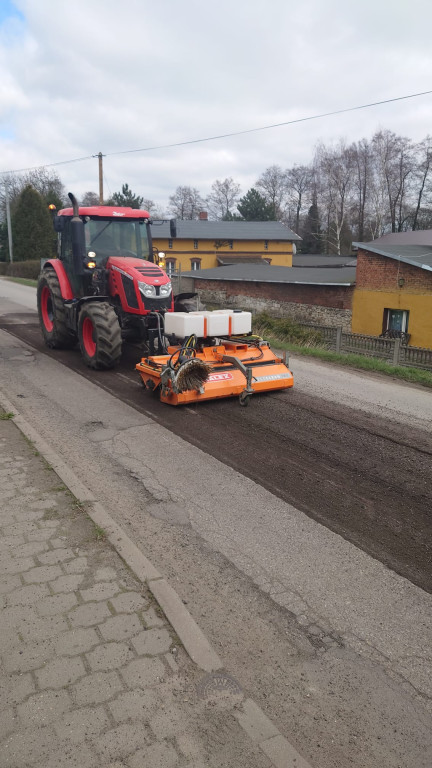 Nadszedł czas cudów. Rozpoczęli łatanie dróg