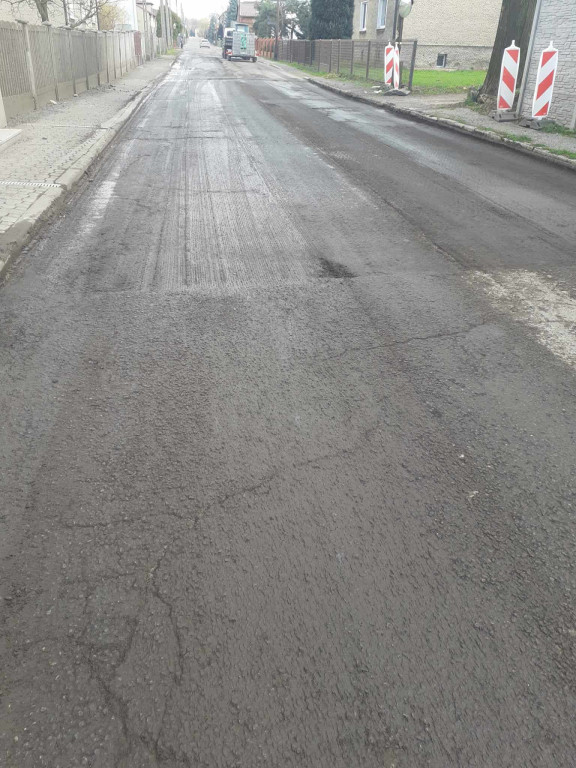 Nadszedł czas cudów. Rozpoczęli łatanie dróg