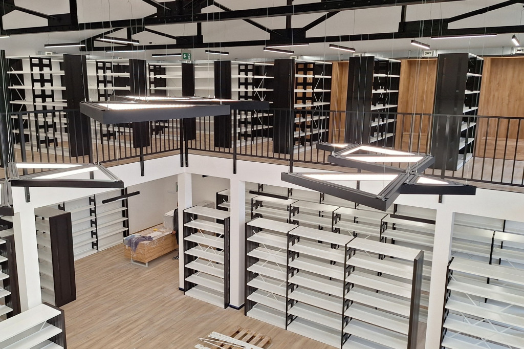 Radzionków. Biblioteka w byłej restauracji