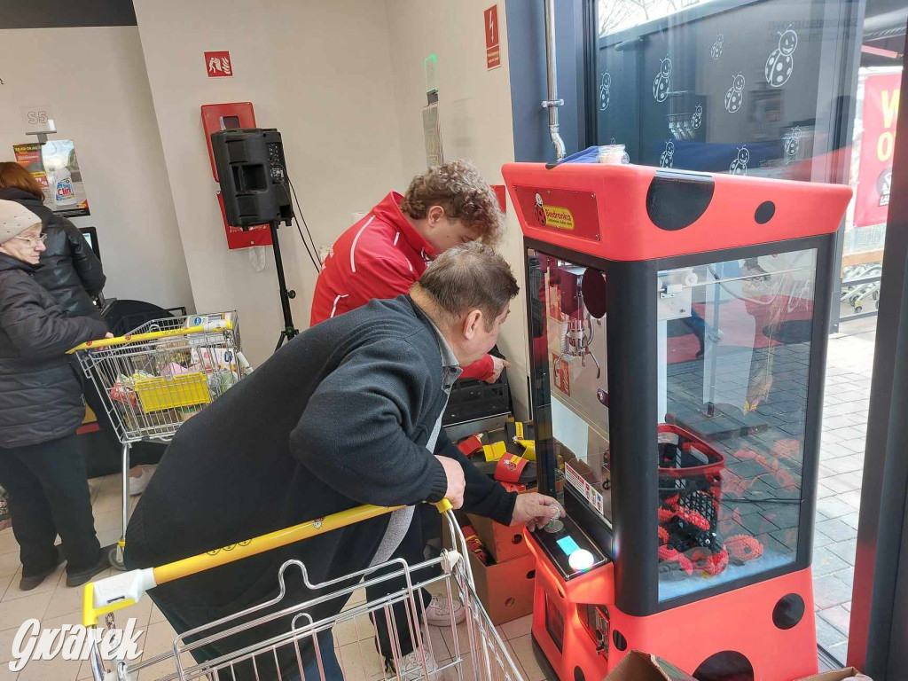 Strzybnica. Market Biedronka po remoncie [FOTO]