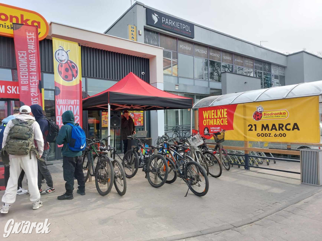 Strzybnica. Market Biedronka po remoncie [FOTO]