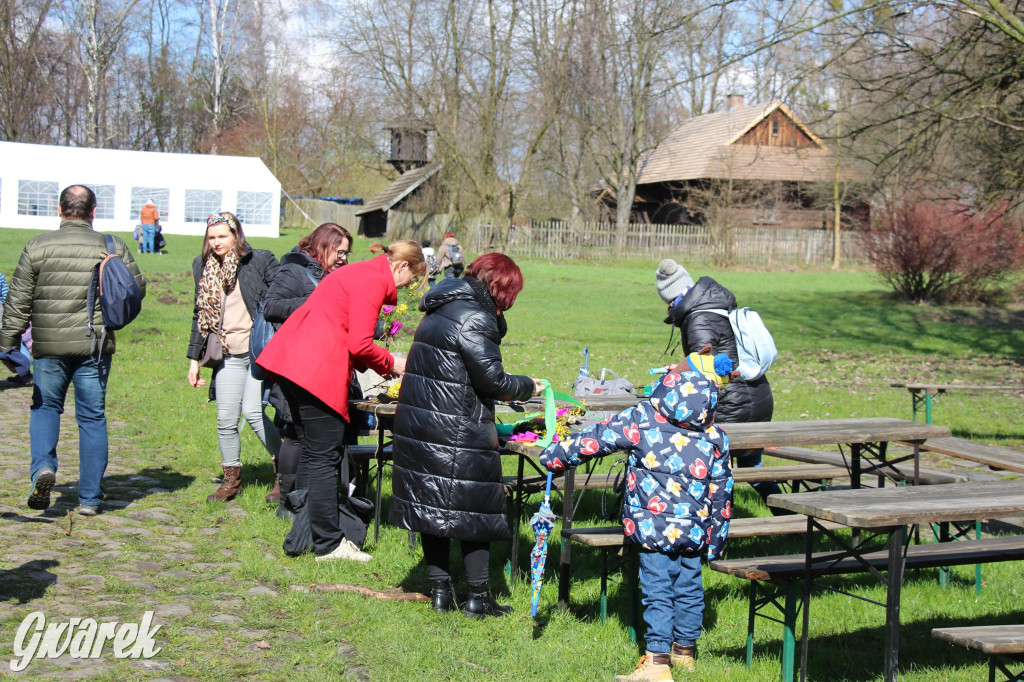 Wielkanoc w śląskim skansenie, procesja z palmami [GALERIA]