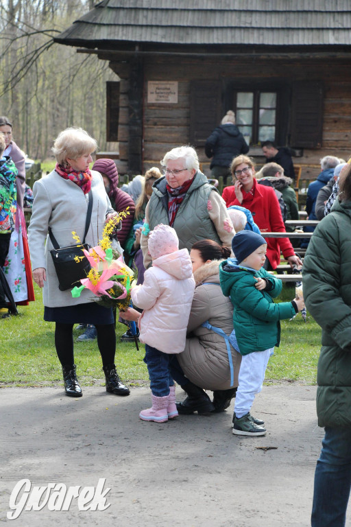 Wielkanoc w śląskim skansenie, procesja z palmami [GALERIA]