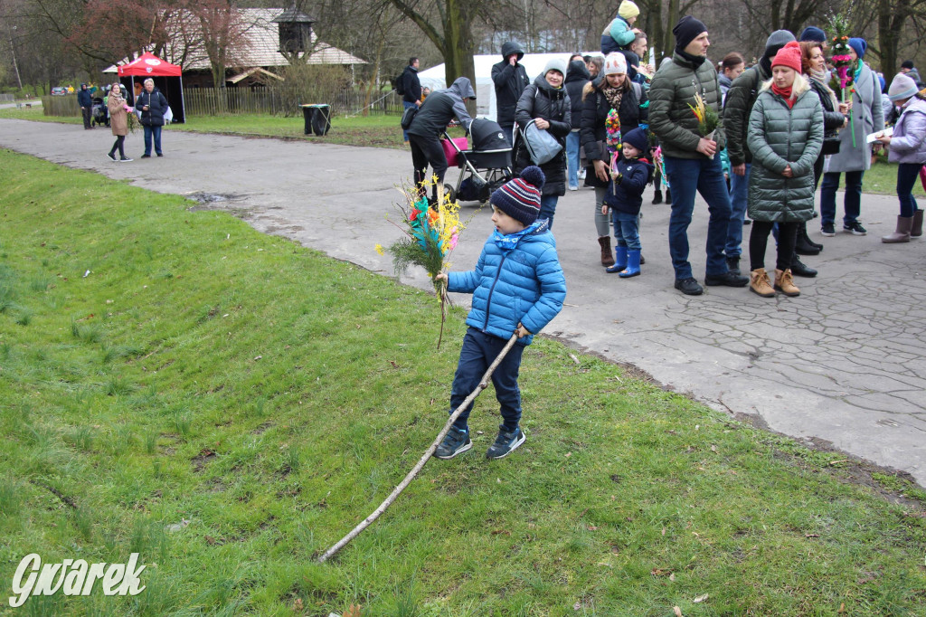 Wielkanoc w śląskim skansenie, procesja z palmami [GALERIA]