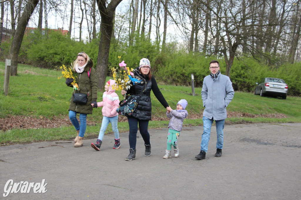 Wielkanoc w śląskim skansenie, procesja z palmami [GALERIA]