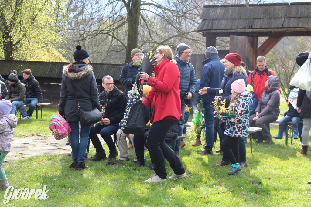 Wielkanoc w śląskim skansenie, procesja z palmami [GALERIA]