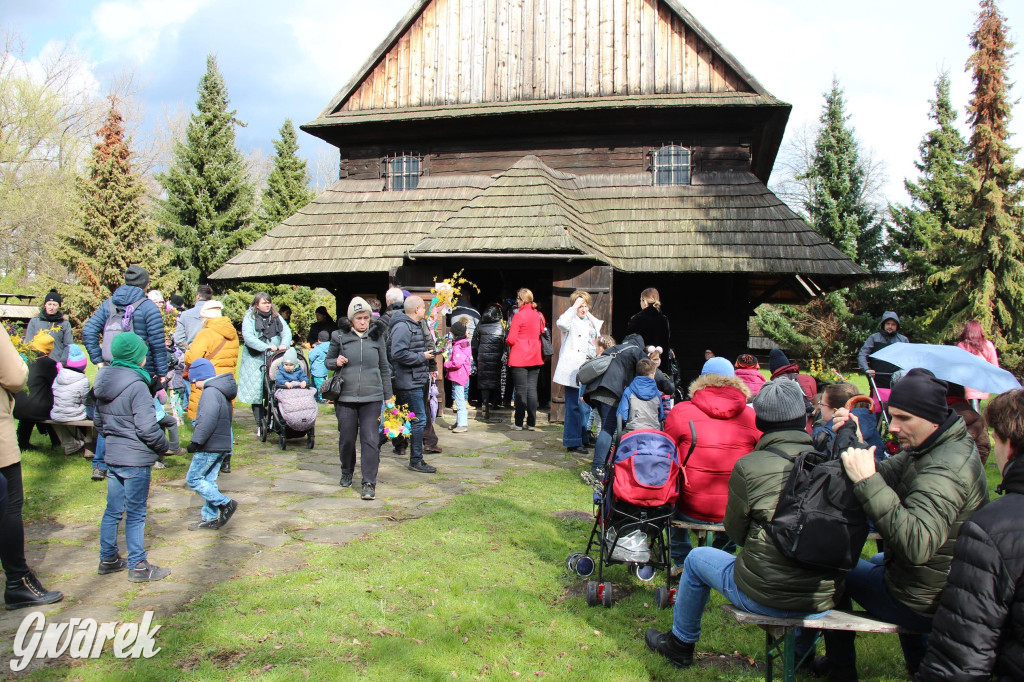 Wielkanoc w śląskim skansenie, procesja z palmami [GALERIA]