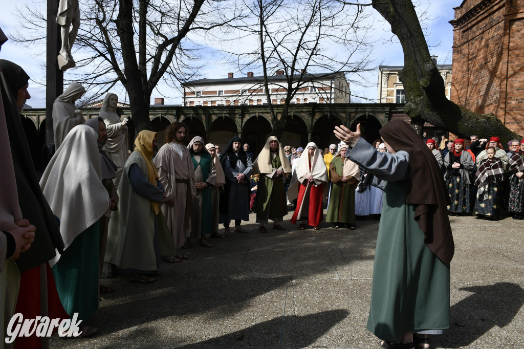Wieczerza i uwięzienie. Misterium na kalwarii [FOTO]