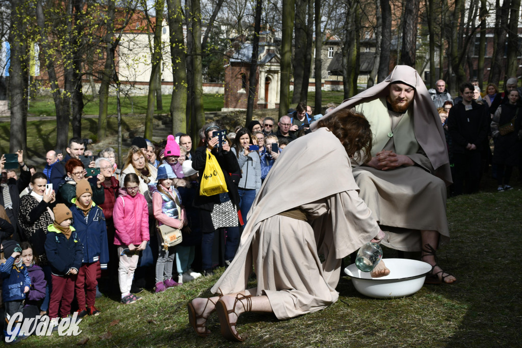 Wieczerza i uwięzienie. Misterium na kalwarii [FOTO]