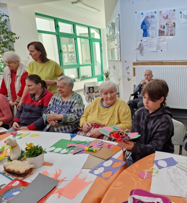 Młodzi ze Świerklańca u seniorów z Tarnowskich Gór [FOTO]