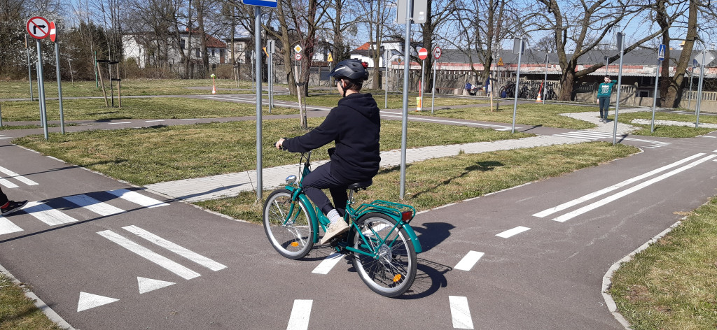 Awansowali uczniowie z Dziewiątki, Dziesiątki  i...[FOTO]