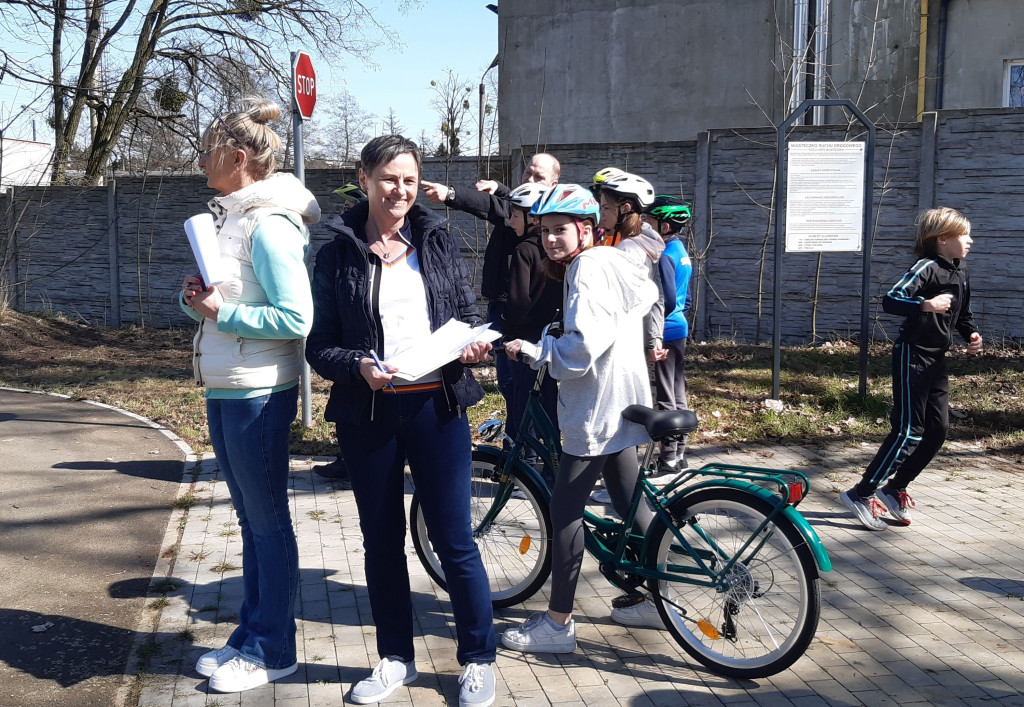 Awansowali uczniowie z Dziewiątki, Dziesiątki  i...[FOTO]