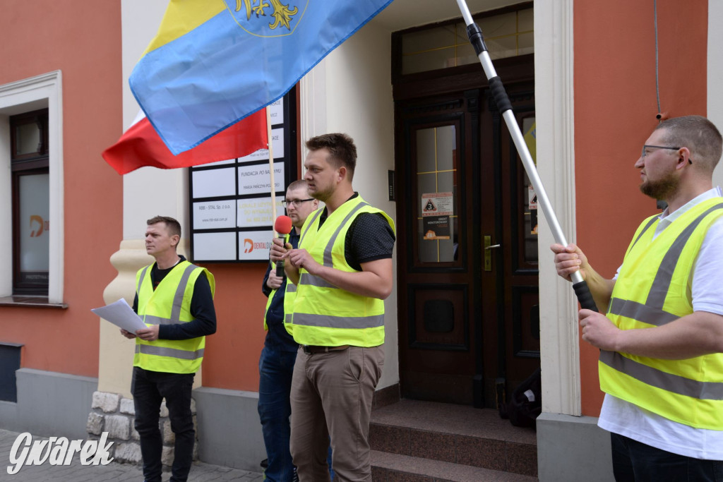 Gnojowica dla posła Głogowskiego. Protest rolników