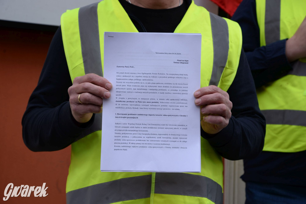 Gnojowica dla posła Głogowskiego. Protest rolników