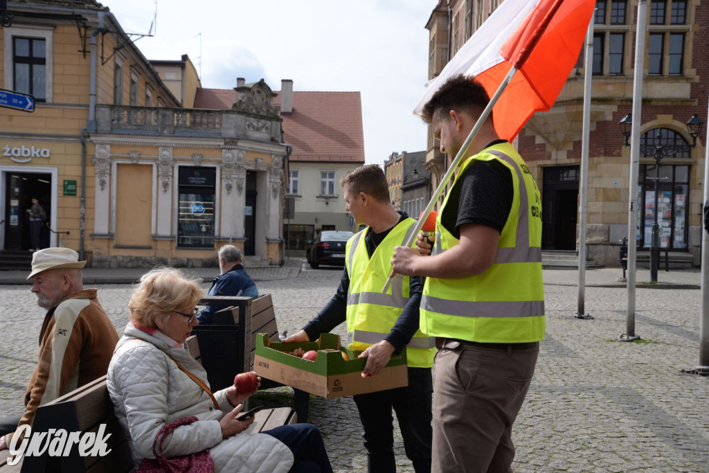 Gnojowica dla posła Głogowskiego. Protest rolników