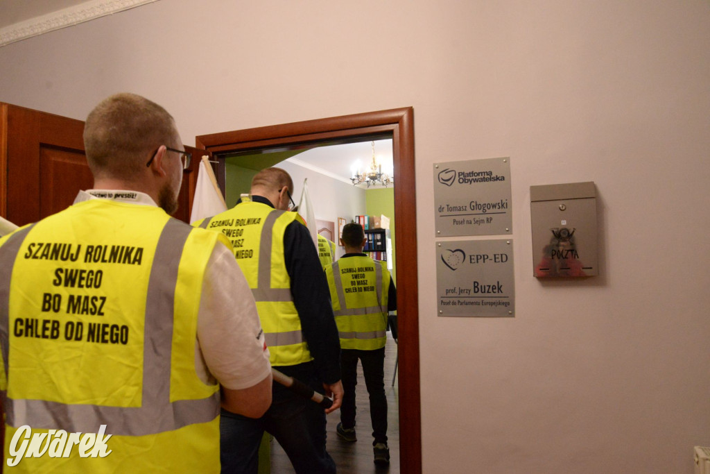 Gnojowica dla posła Głogowskiego. Protest rolników