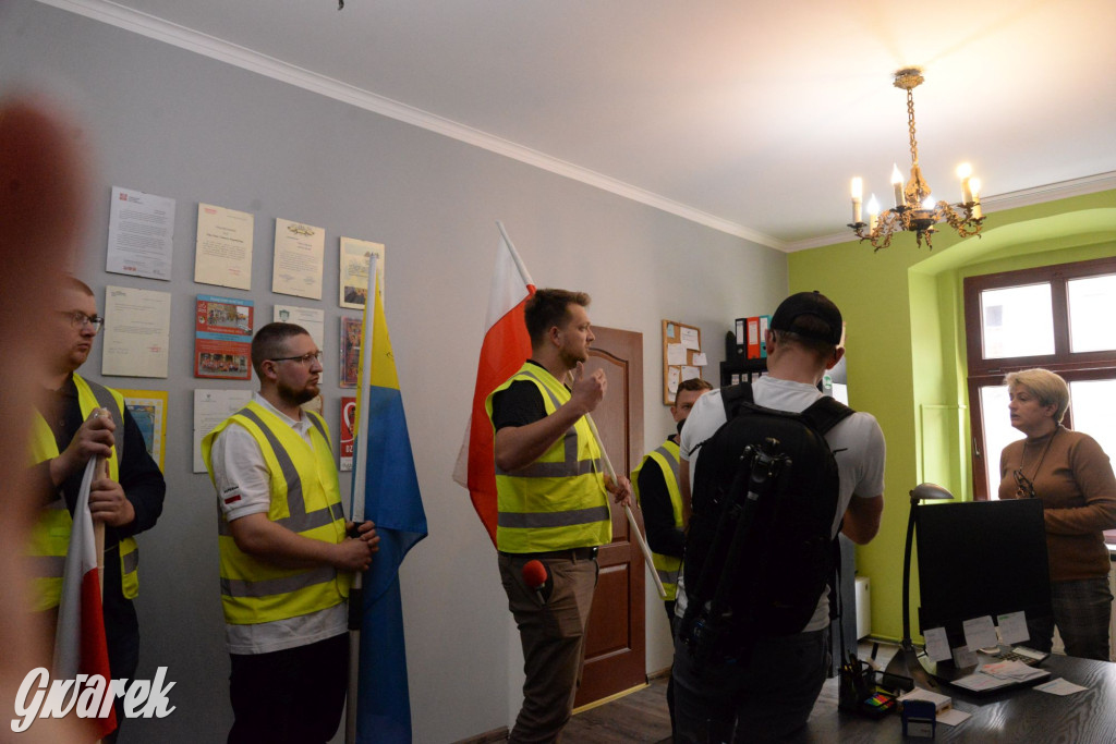 Gnojowica dla posła Głogowskiego. Protest rolników