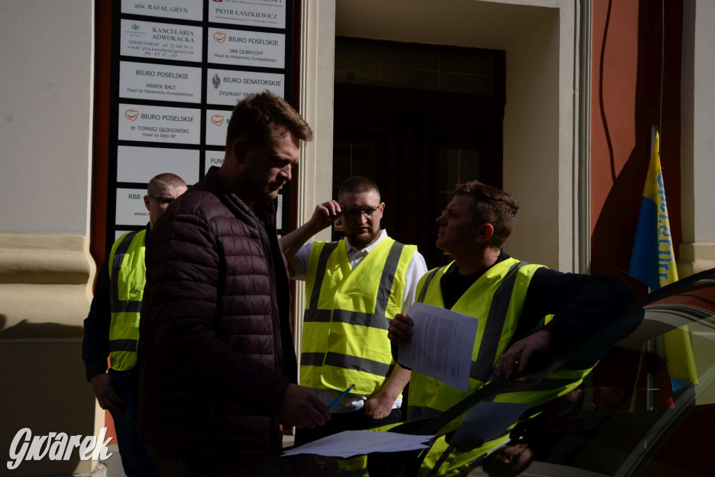 Gnojowica dla posła Głogowskiego. Protest rolników