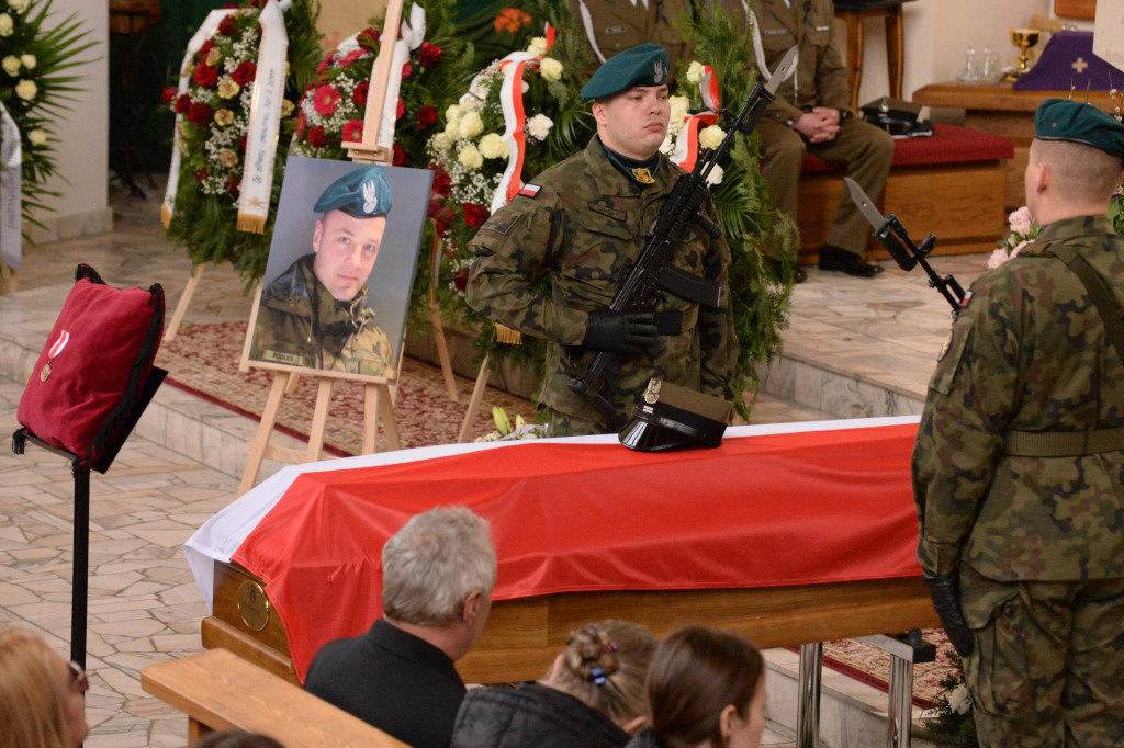 Tarnowskie Góry. Pogrzeb kpr. Adriana Podlesia