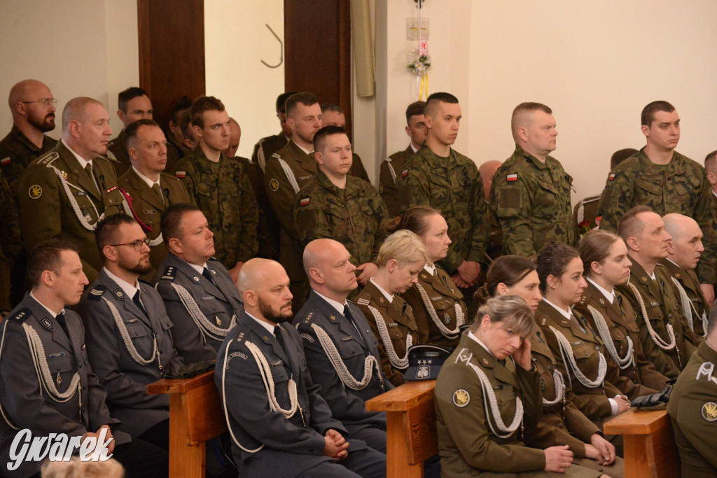 Tarnowskie Góry. Pogrzeb kpr. Adriana Podlesia