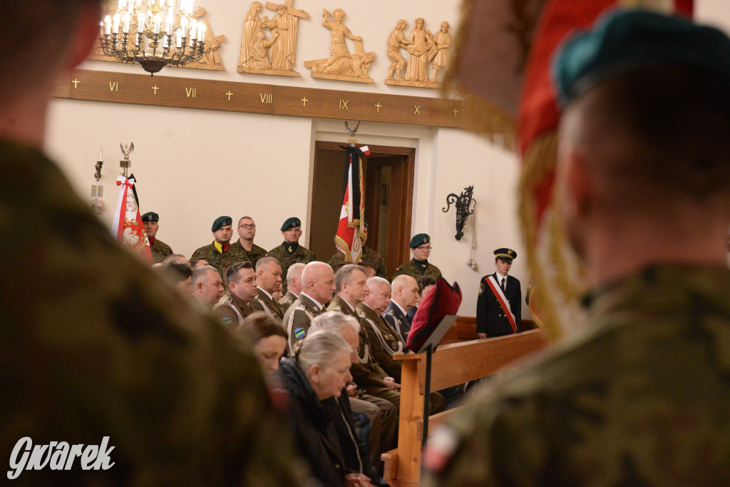 Tarnowskie Góry. Pogrzeb kpr. Adriana Podlesia