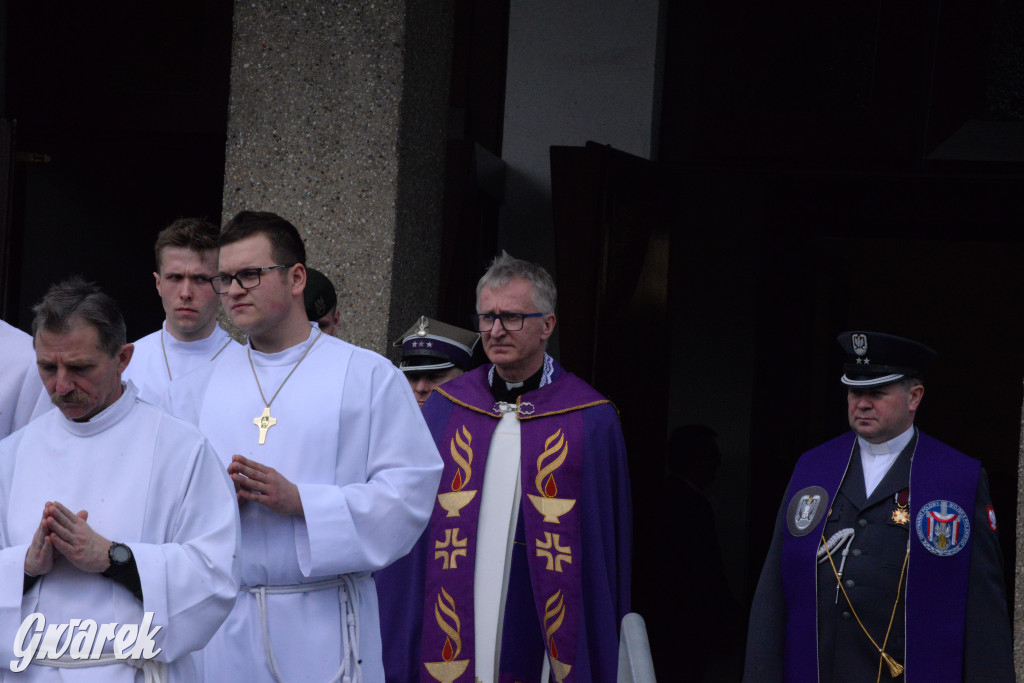 Tarnowskie Góry. Pogrzeb kpr. Adriana Podlesia