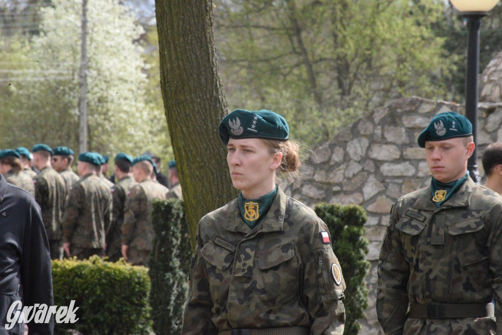 Tarnowskie Góry. Pogrzeb kpr. Adriana Podlesia