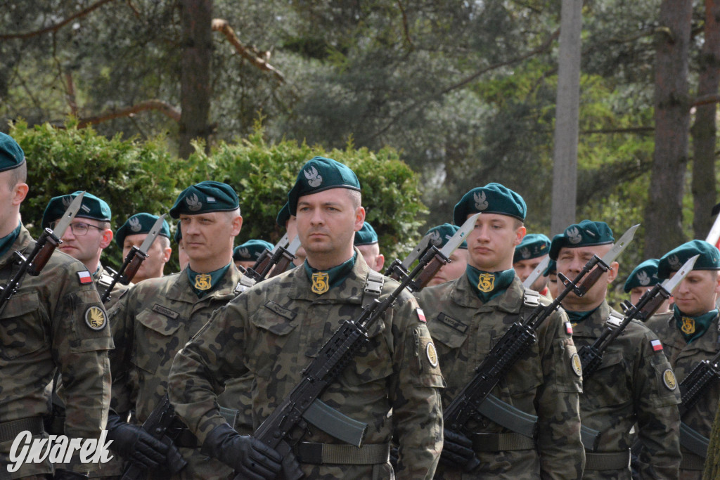 Tarnowskie Góry. Pogrzeb kpr. Adriana Podlesia