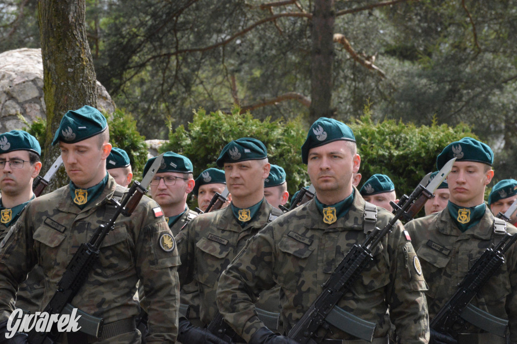 Tarnowskie Góry. Pogrzeb kpr. Adriana Podlesia