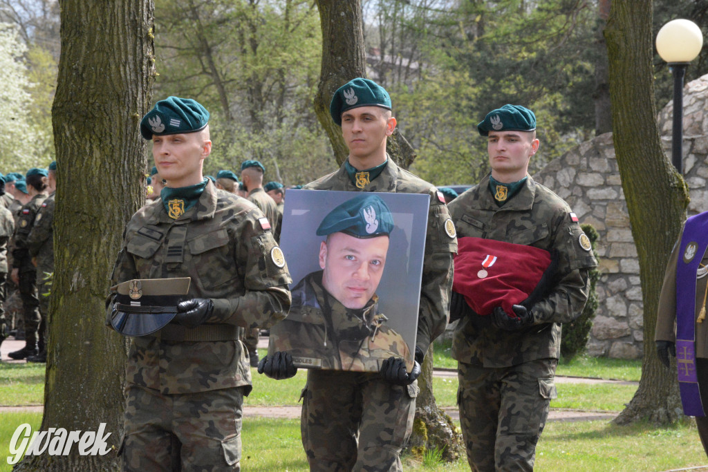 Tarnowskie Góry. Pogrzeb kpr. Adriana Podlesia