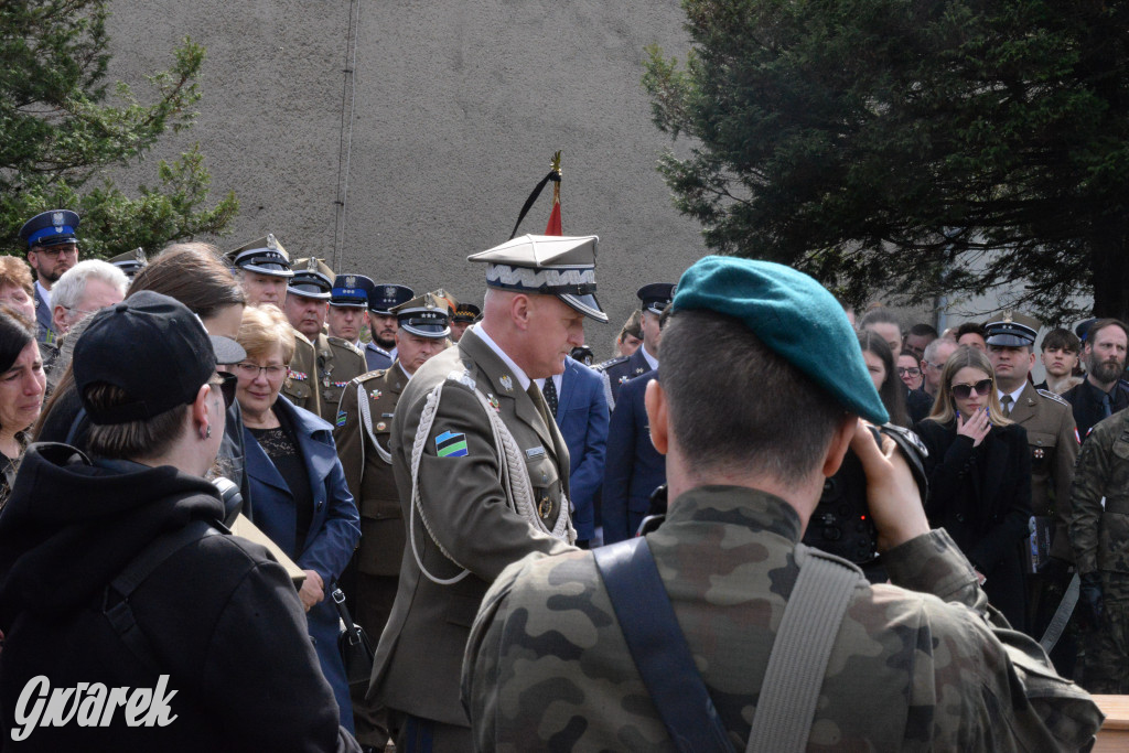 Tarnowskie Góry. Pogrzeb kpr. Adriana Podlesia