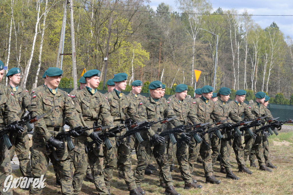 Tarnowskie Góry. Pogrzeb kpr. Adriana Podlesia