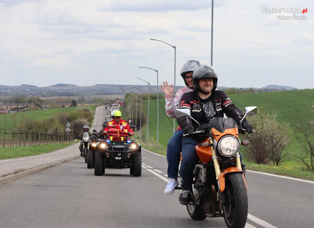 Sezon rozpoczęty. Parada motocyklowa w mieście FOTO