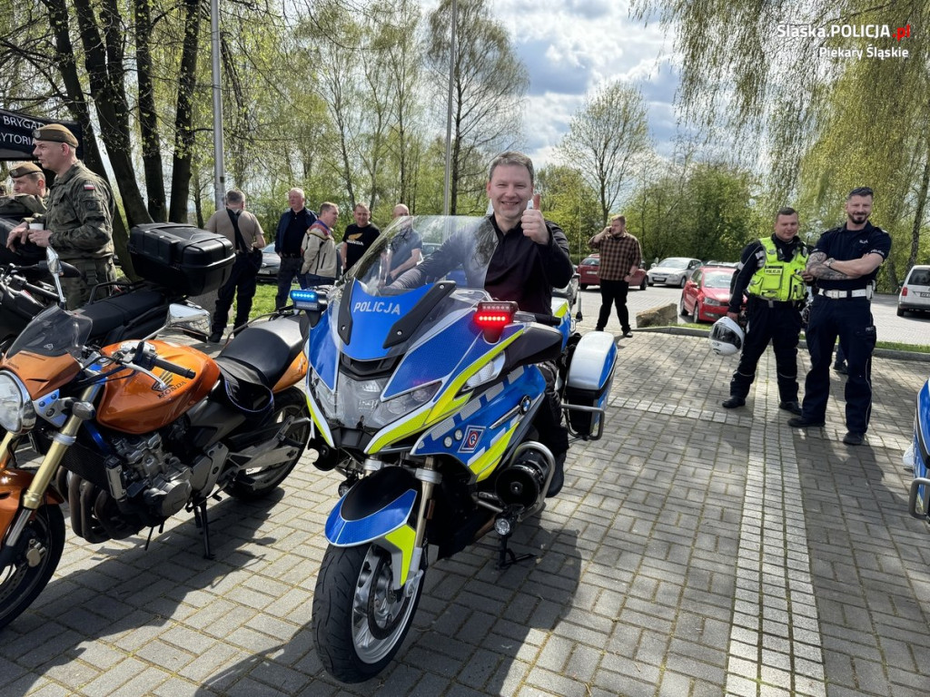 Sezon rozpoczęty. Parada motocyklowa w mieście FOTO