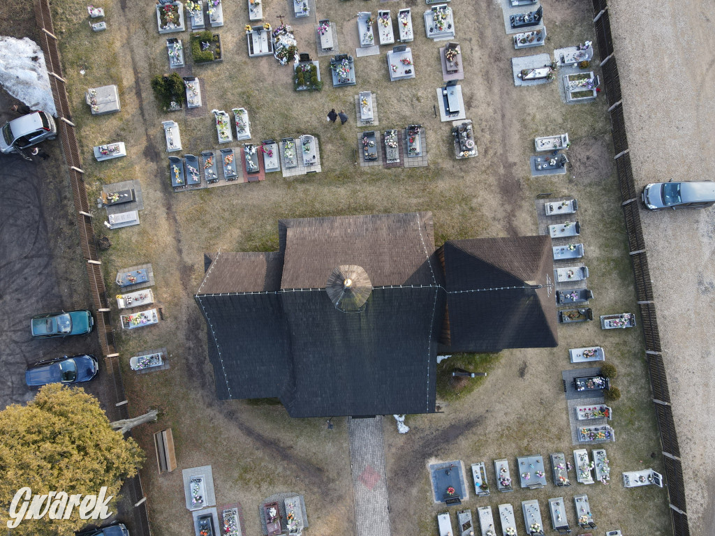 Zabytkowy kościół w Bruśku