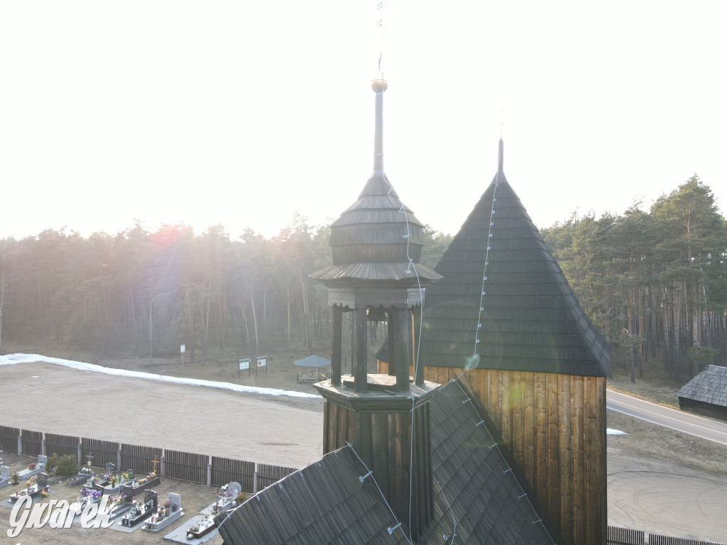 Zabytkowy kościół w Bruśku