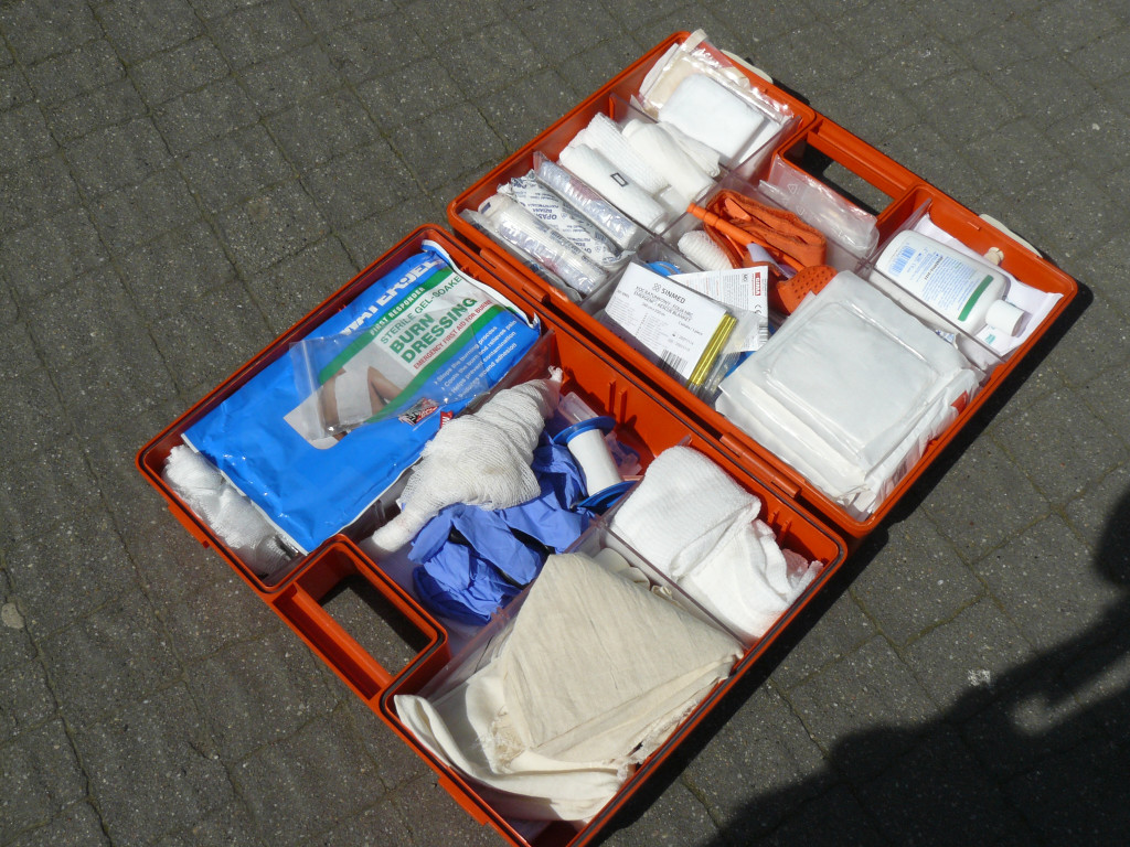 Pożar w pubie, ranni młody strażak i dziewczynka