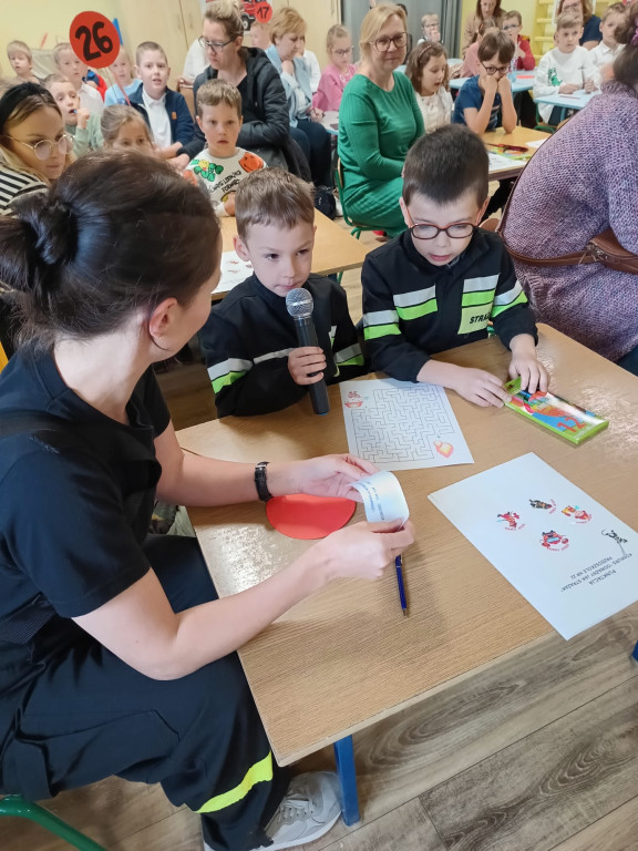 Odważni jak strażacy, czyli przedszkolacy w akcji