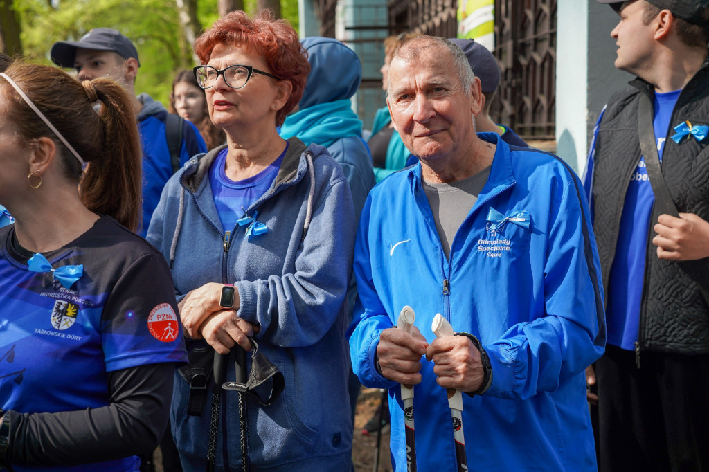 Niebiesko nad zalewem. Spacer dla autyzmu [FOTO]