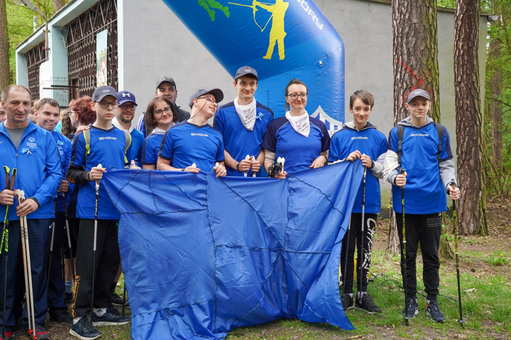 Niebiesko nad zalewem. Spacer dla autyzmu [FOTO]