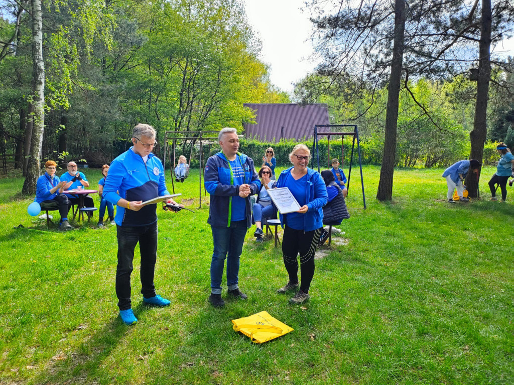 Niebiesko nad zalewem. Spacer dla autyzmu [FOTO]