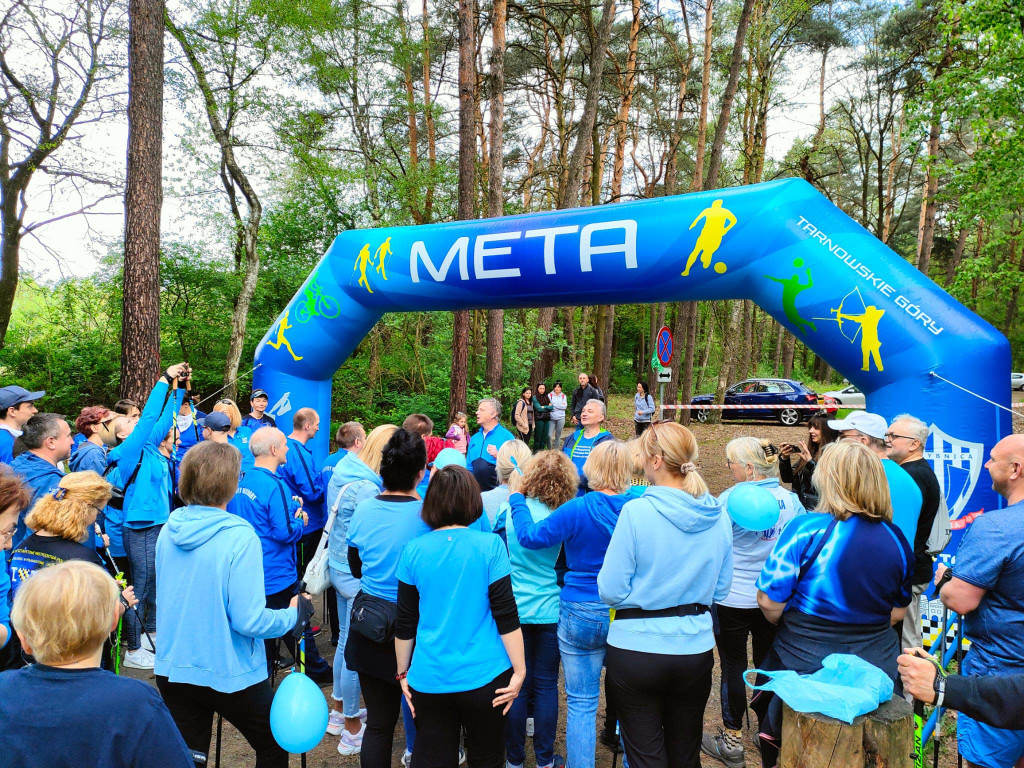 Niebiesko nad zalewem. Spacer dla autyzmu [FOTO]