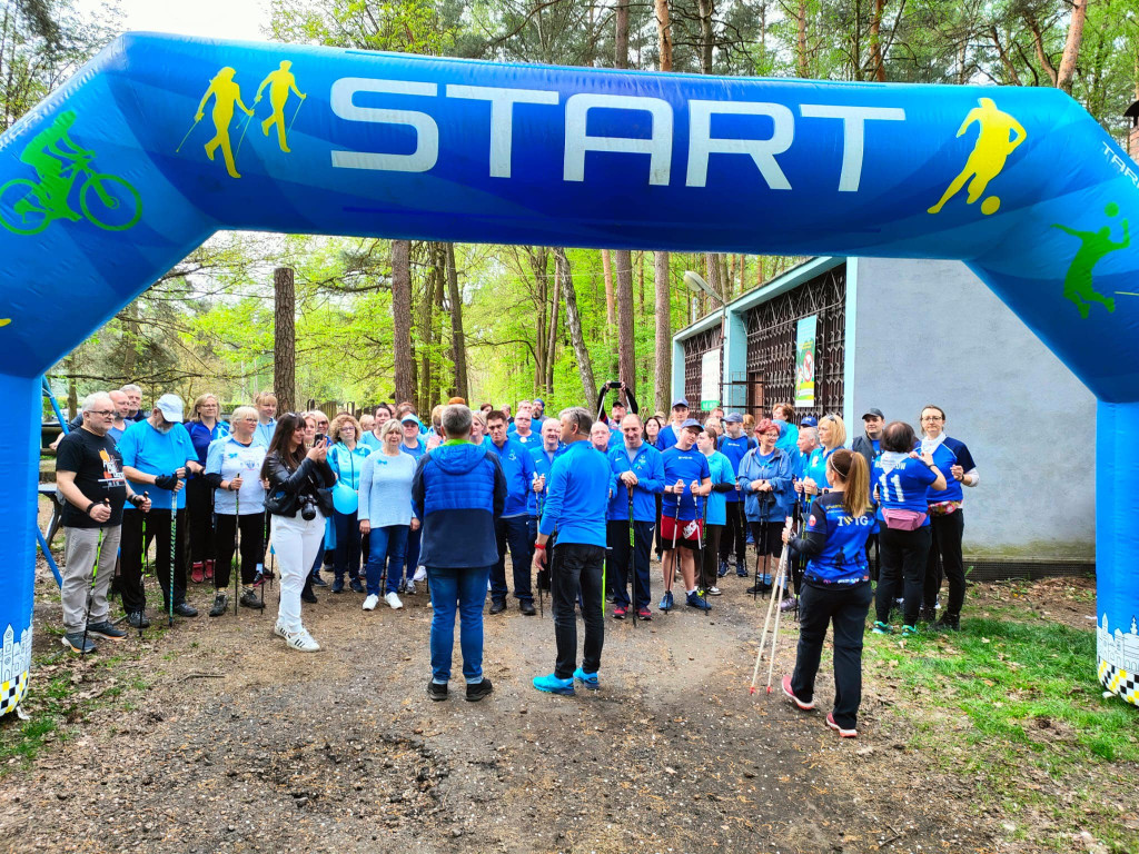 Niebiesko nad zalewem. Spacer dla autyzmu [FOTO]