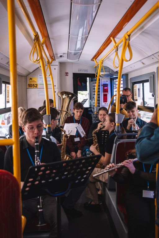 Zagrali koncert w… tramwaju! [ZDJĘCIA]